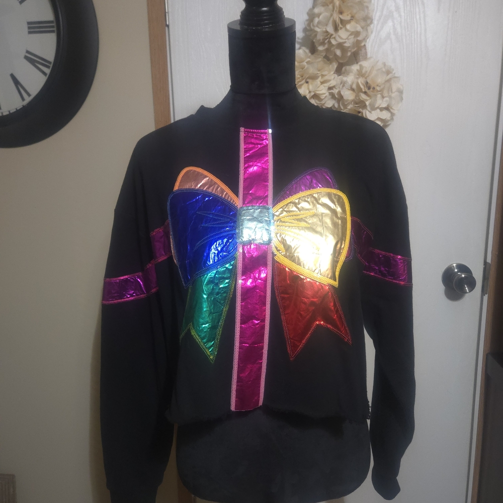 Colorful Bow Design Sweatshirt